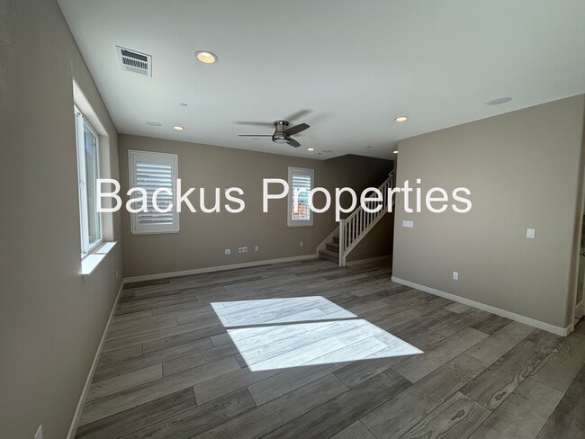 Foto del edificio - Three Bedroom Home in Hollister