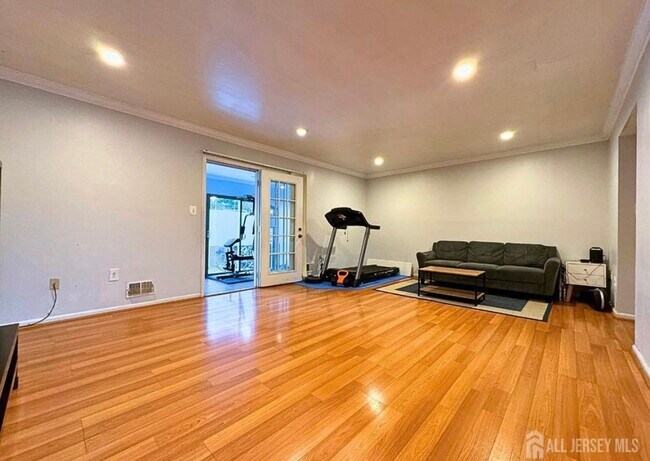 Foto del edificio - 39 Anderson Ct