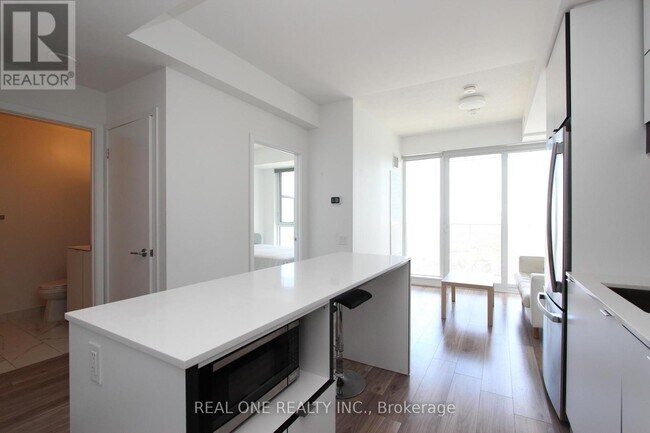Building Photo - 4065-4065 Confederation Pkwy
