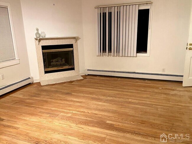 Foto del edificio - 137 Hillcrest Ave