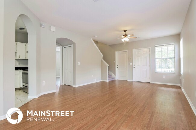 Foto del edificio - 423 Maple Pointe Dr