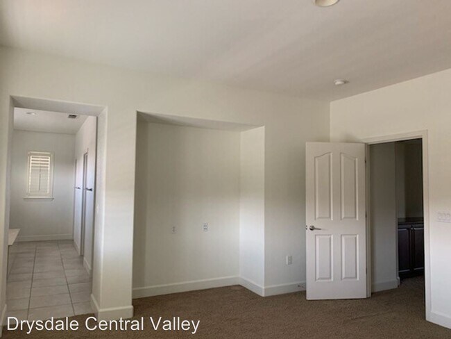 Building Photo - 5 br, 3.5 bath House - 4970 Trescott Ct.