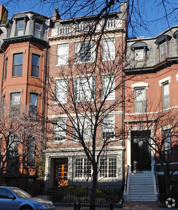 Building Photo - 107 Marlborough St