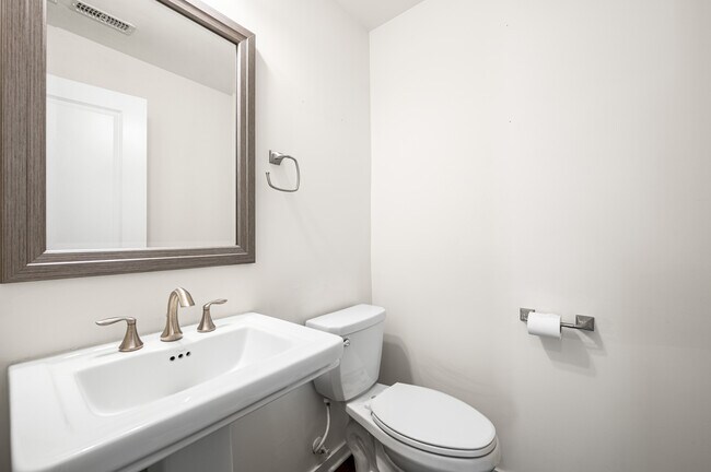 Building Photo - 1857 Boulder Dr