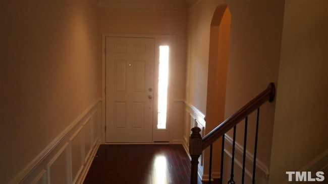 Building Photo - 435 Manchester Park Ln