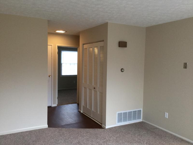 Primary Photo - 248 Otterbein Dr., Apt L