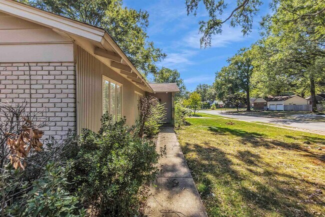 Foto del edificio - 1130 Wheaton St