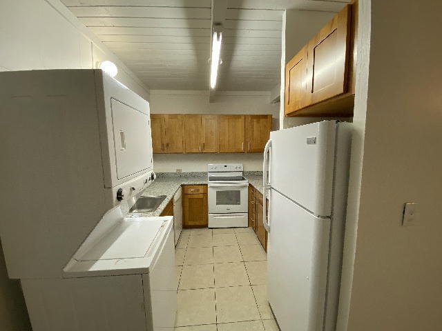 Building Photo - 4890 Kilauea Ave