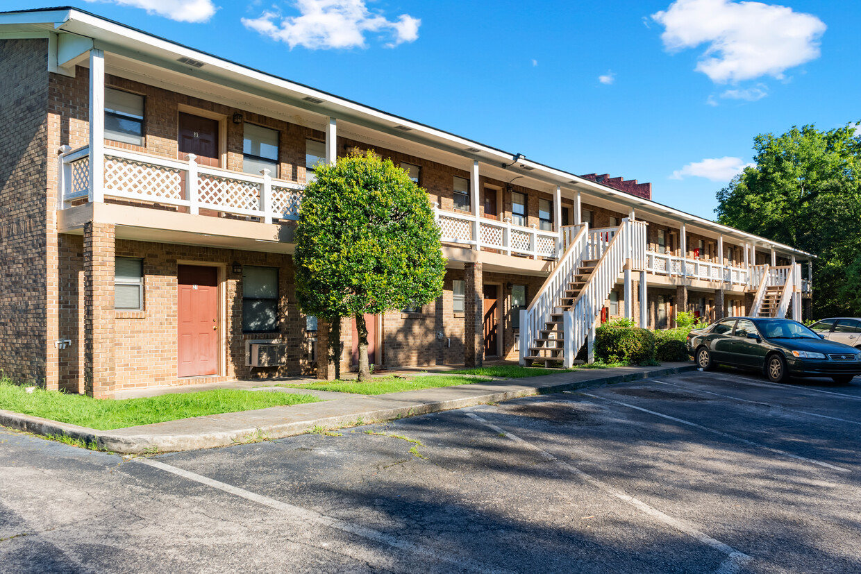 Foto principal - Creek Bend Apartments