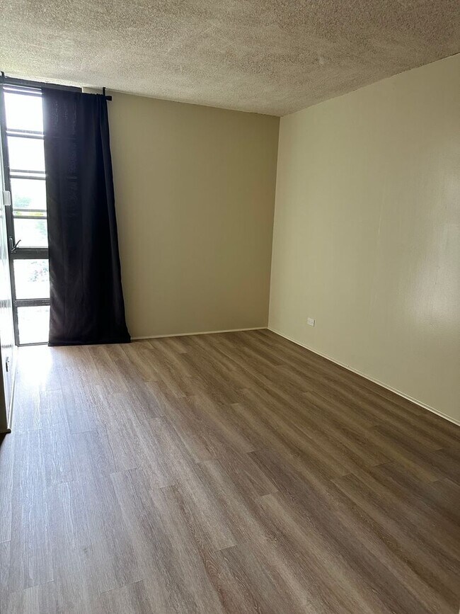 Foto del edificio - 1050 Kinau St