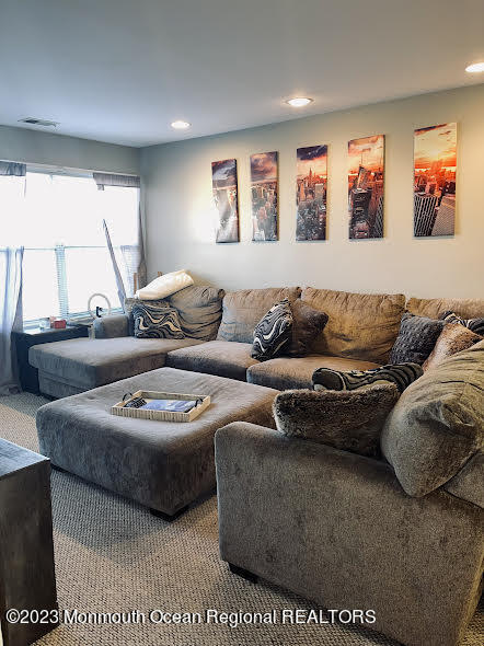 Foto del edificio - 398 Brookview Ct