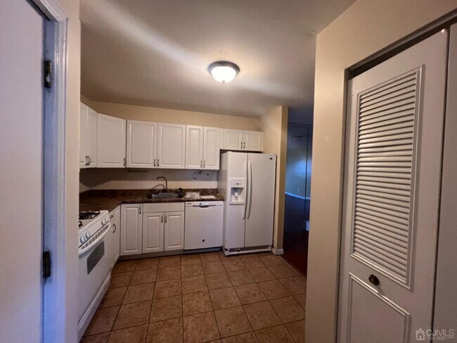 Foto del edificio - 730 Cricket Ln