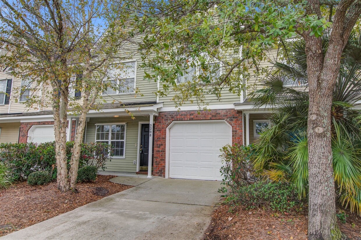 Foto principal - 5208 Fernland Way, North Charleston, SC 29...