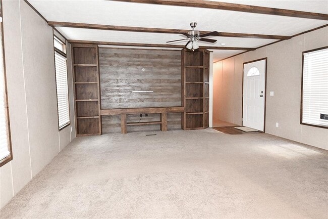 Building Photo - 105 County Rd 2221