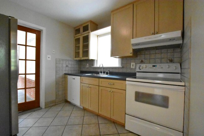 Foto del edificio - Fantastic 3BR Cape Cod near Downtown Silve...