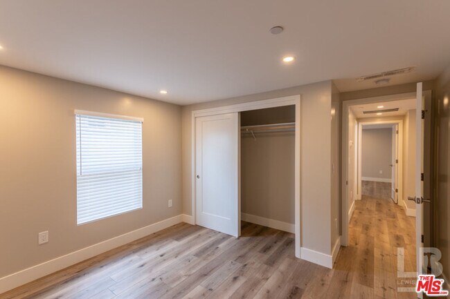 Foto del edificio - 564 Pearl St