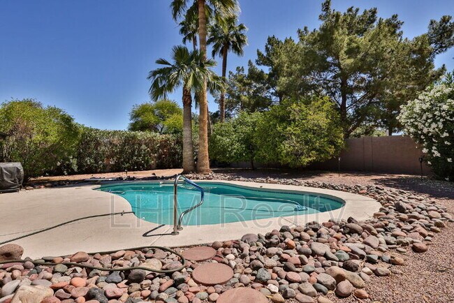 Building Photo - 1045 Leisure World