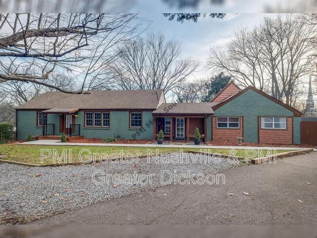 Photo - 1711 Golf St House