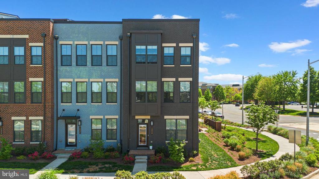 Foto principal - 12998 Hattontown Square
