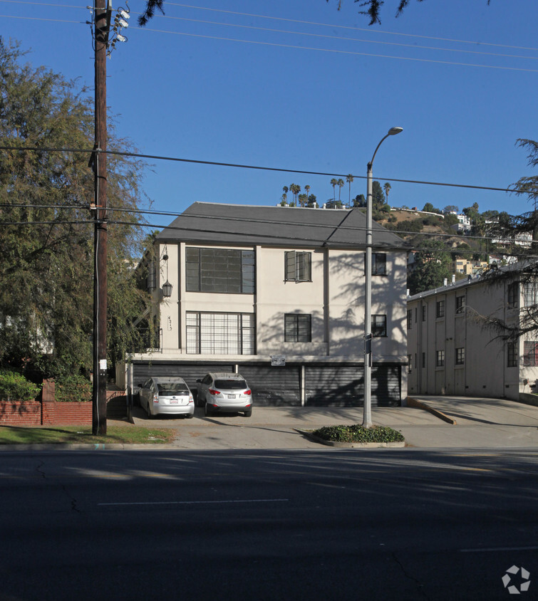 Building Photo - Santa Barbara Apartments