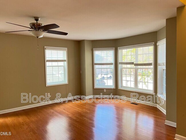 Foto del edificio - 936 Bentbury Way