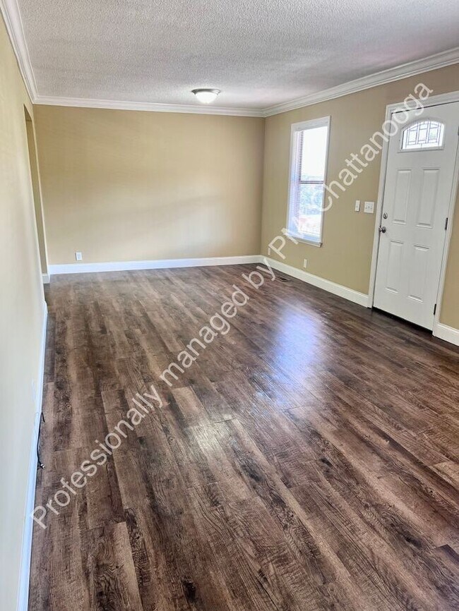 3 bedroom 1.5 bath now available in Chicka... House Rental in