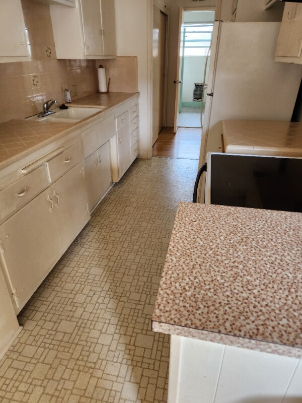 Foto del edificio - 7150 W 85th St