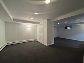 Building Photo - 2195 Redmond Rd