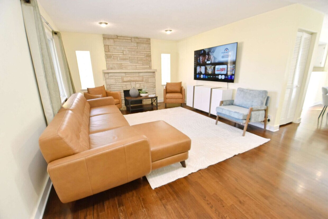 Foto principal - 426 E Pokagon St