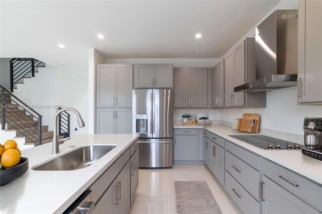 Foto del edificio - 1841 SW 145th Ave