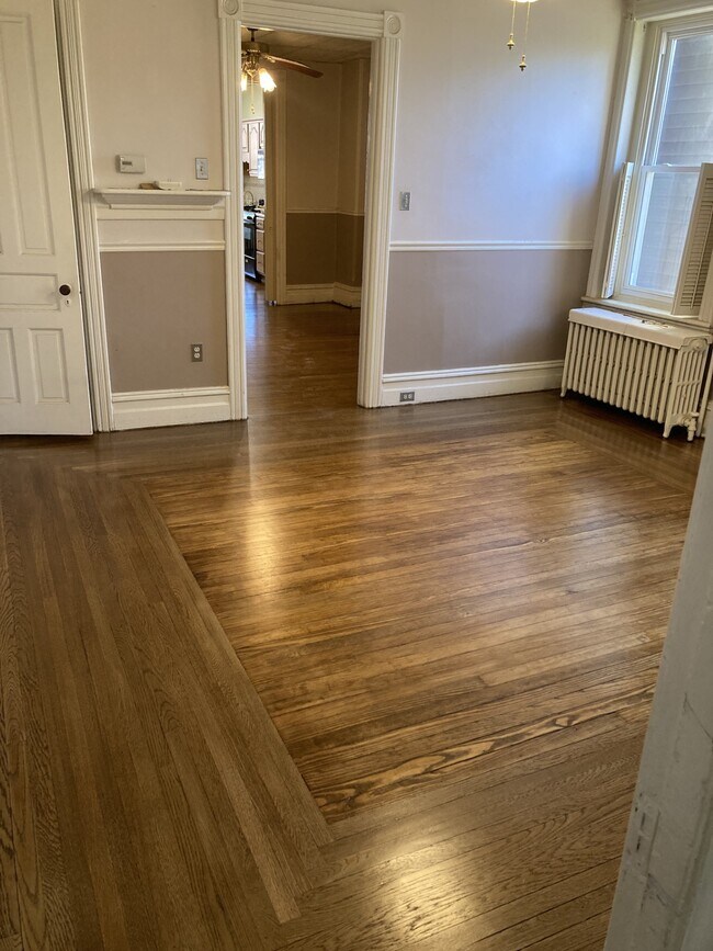 Foto del edificio - 304 E Broad St