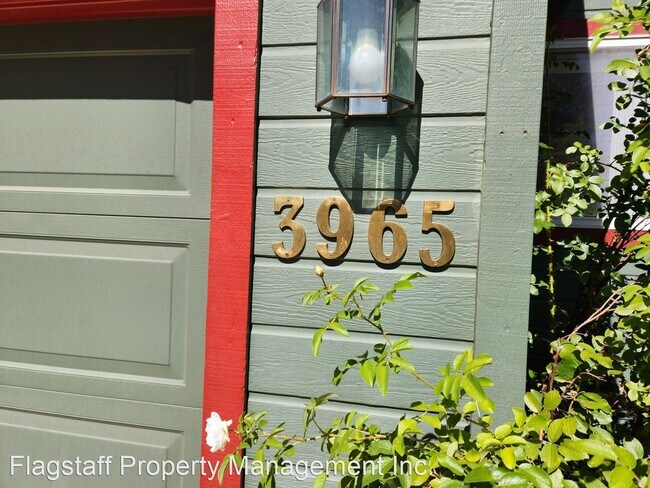 Building Photo - 3 br, 2 bath House - 3965 E Kokopelli Ln