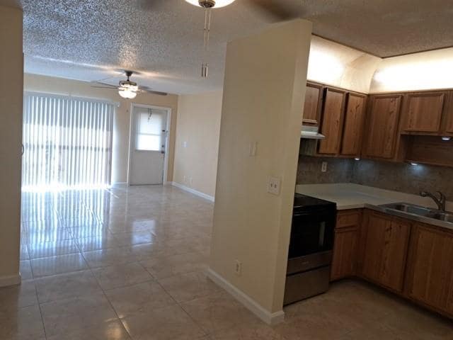 Building Photo - 11356 Royal Palm Blvd