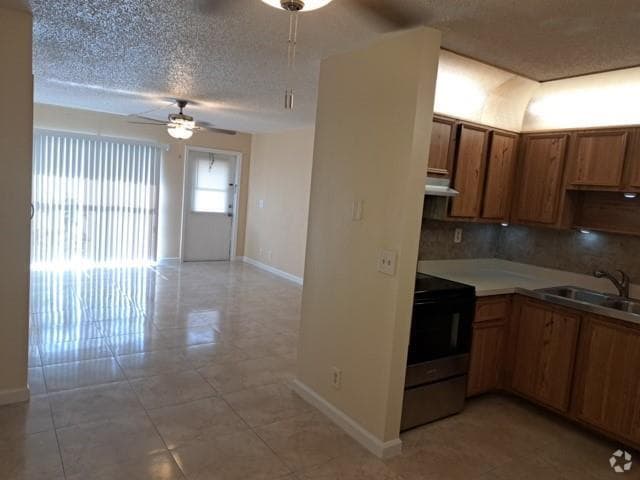 Building Photo - 11356 Royal Palm Blvd