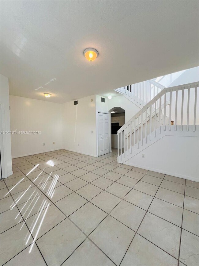 Foto del edificio - 6202 NW 116 Pl