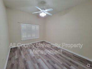Building Photo - 8590 SW 10th Rd