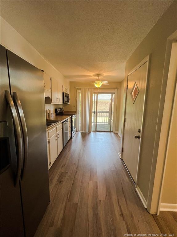 Building Photo - 888 De Paul Dr