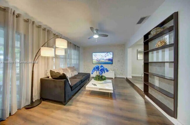 Foto del edificio - 4519 Monroe St