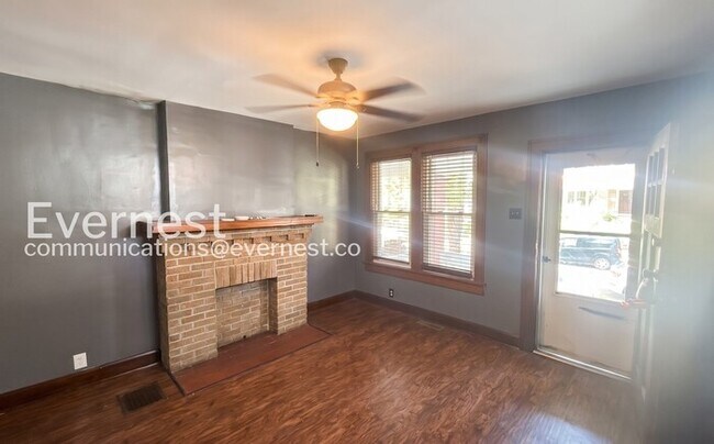 Building Photo - 323 Olentangy St