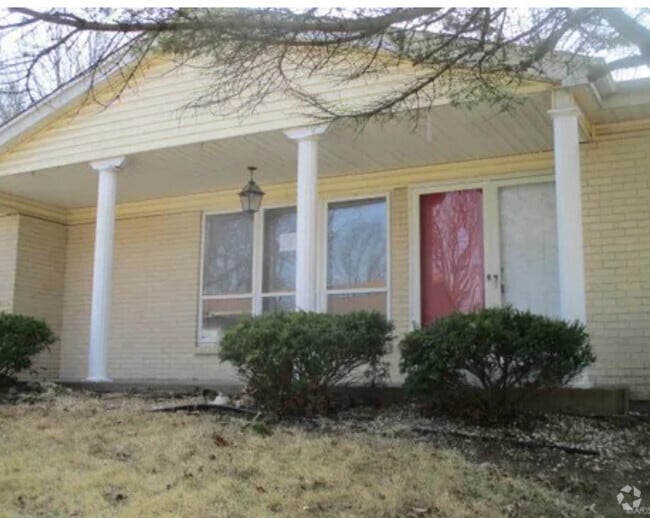 Fox Manor Apartments for Rent Florissant, MO 1 Rentals