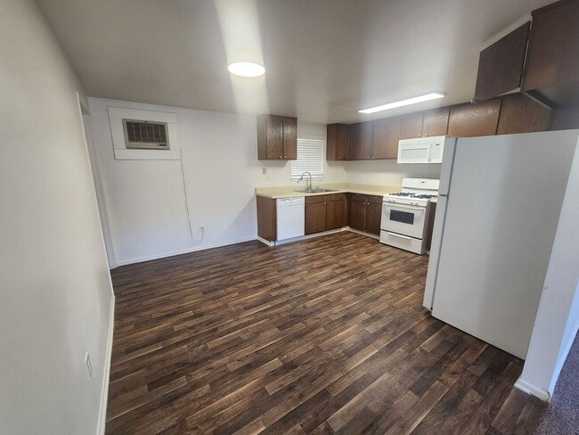 Building Photo - 73512 Sun Valley Dr