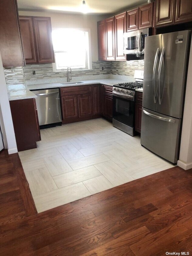 Foto principal - 114-27 169th St