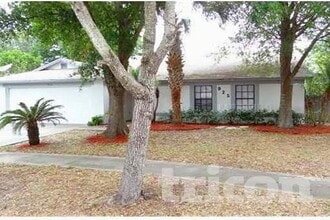 Building Photo - 925 Sandywood Dr