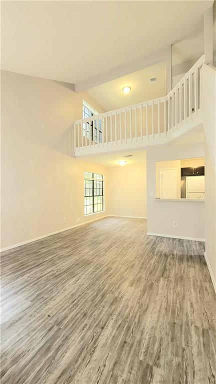 Building Photo - 1909 Albury Cove