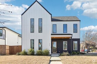 Building Photo - 323 Alcalde St
