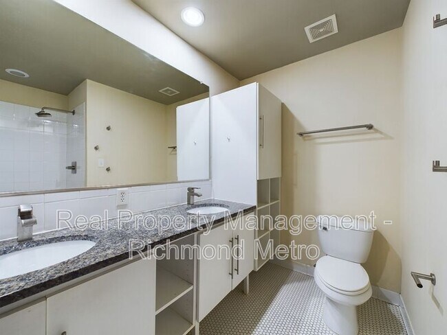 Foto del edificio - 815 Perry St