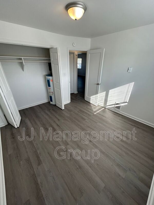 Building Photo - 1225 2nd St