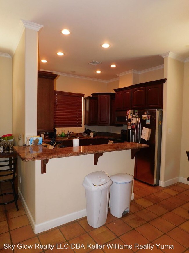 Building Photo - 4 br, 4.5 bath House - 3901 S. Tillman Way