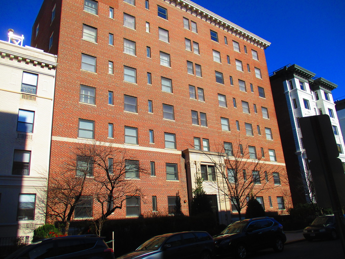 Primary Photo - 2127 California St NW