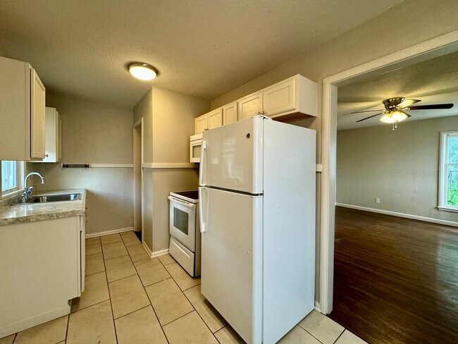 Foto del edificio - 719 N Colorado Ct
